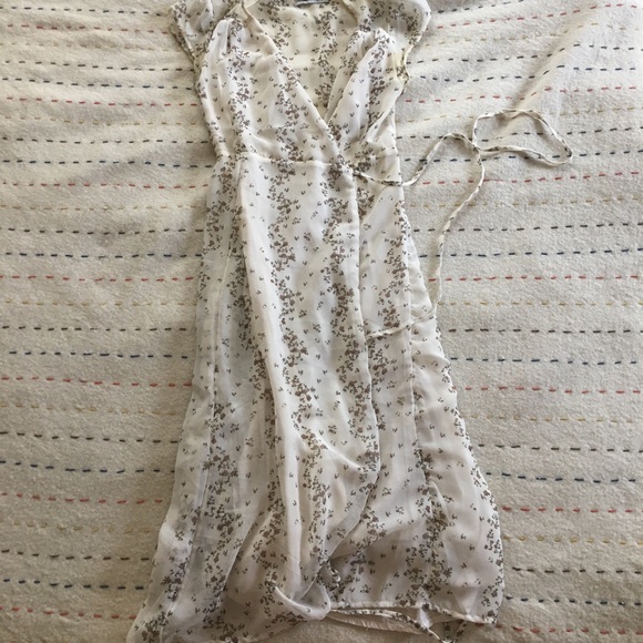 🧿 Urban Outfitters Wrap Dress - Picture 3 of 8